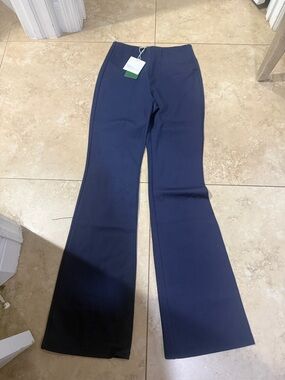 HALARA Navy High-Waist Flare Leggings